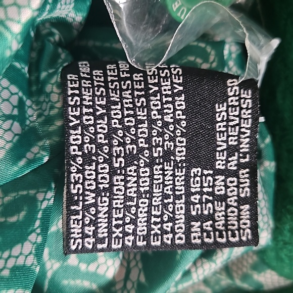 GUESS WINTER COAT - Picture 12 of 12